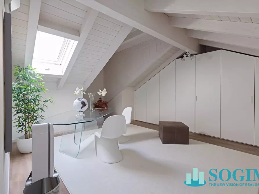 Immagine 39 di Attico in vendita  in Via Maggiolini 10 a Monza