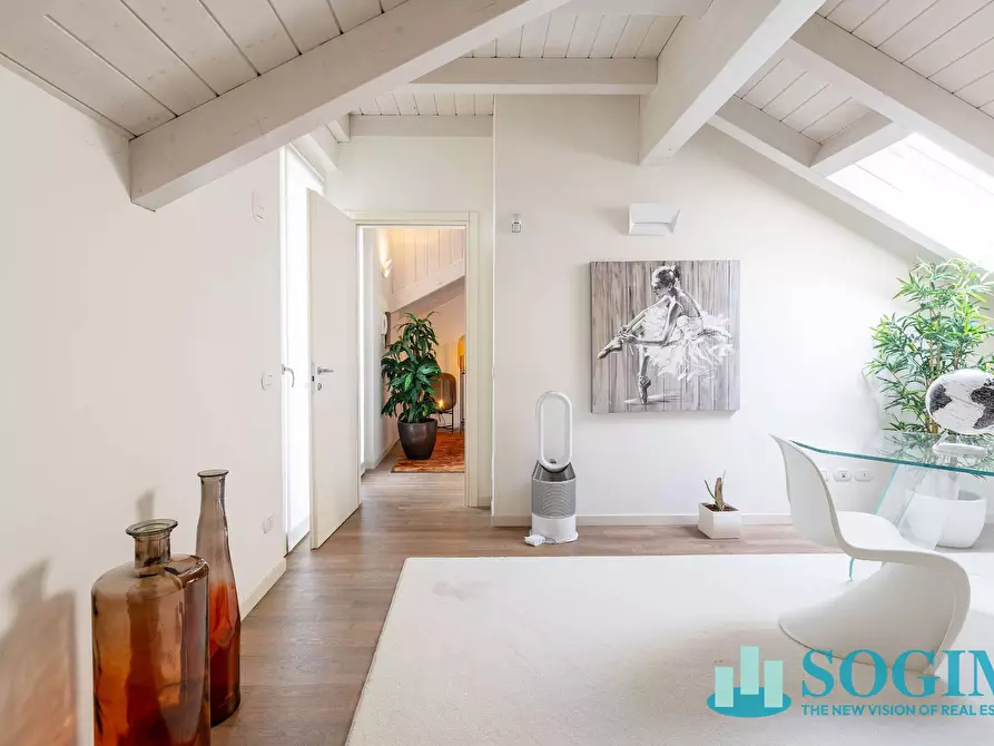 Immagine 41 di Attico in vendita  in Via Maggiolini 10 a Monza