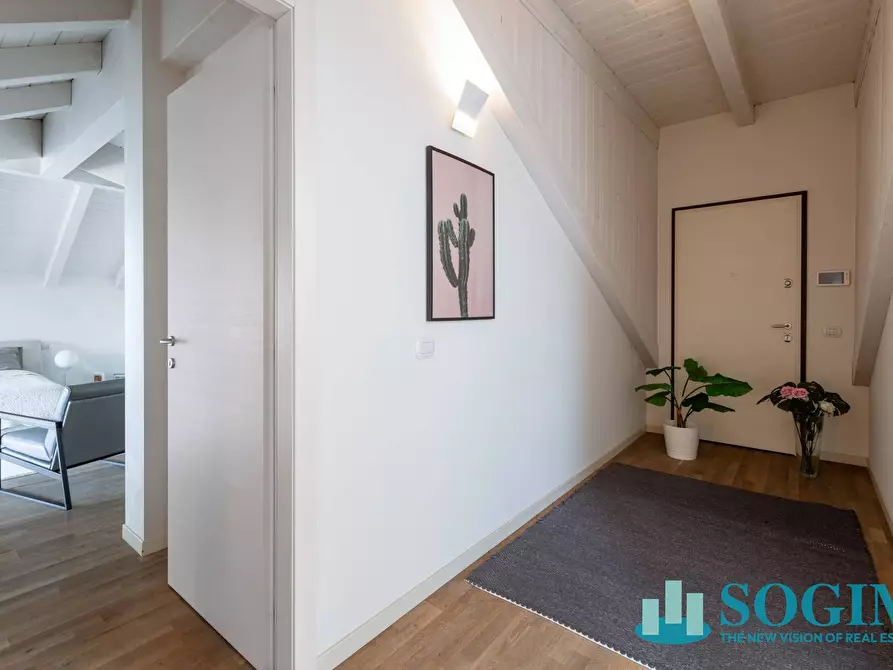 Immagine 46 di Attico in vendita  in Via Maggiolini 10 a Monza