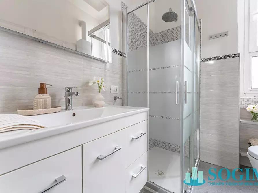 Immagine 17 di Appartamento in vendita  in Viale Delle Rimembranze Di Greco 55 a Milano