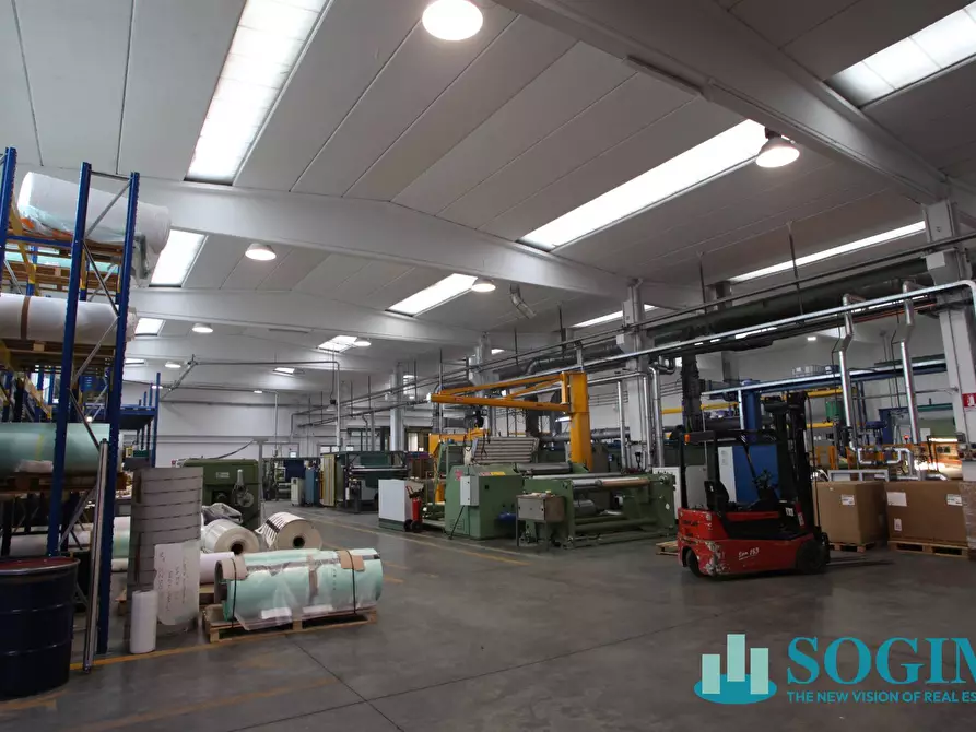 Immagine 2 di Capannone industriale in vendita  in via pascoli 4 a Basiano