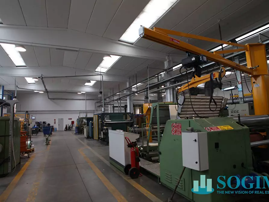 Immagine 3 di Capannone industriale in vendita  in via pascoli 4 a Basiano