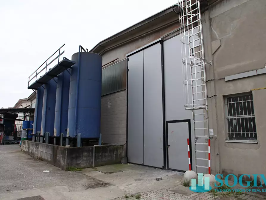 Immagine 7 di Capannone industriale in vendita  in via pascoli 4 a Basiano