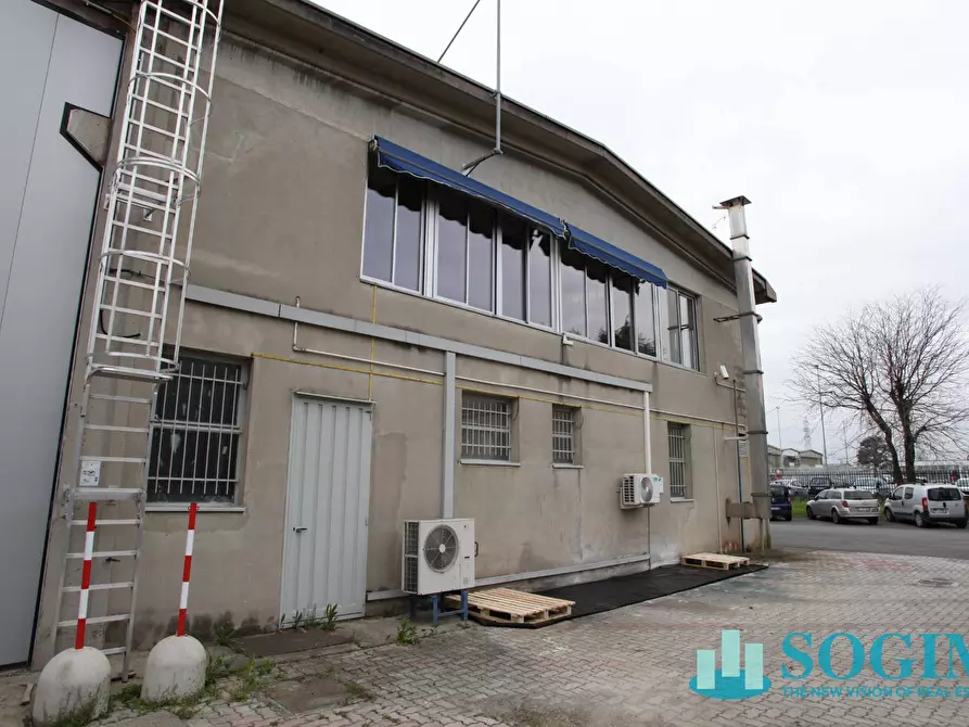 Immagine 14 di Capannone industriale in vendita  in via pascoli 4 a Basiano