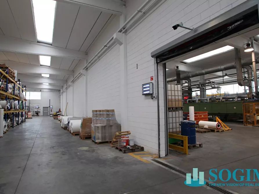 Immagine 15 di Capannone industriale in vendita  in via pascoli 4 a Basiano