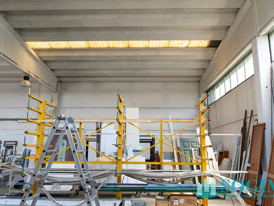 Immagine 9 di Capannone industriale in vendita  in Via  Guglielmetti 14 a Solbiate Con Cagno