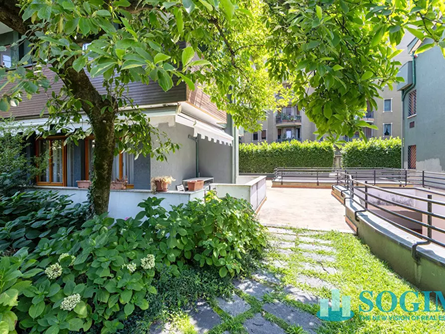 Immagine 31 di Appartamento in vendita  in via Bellini 25 a Monza