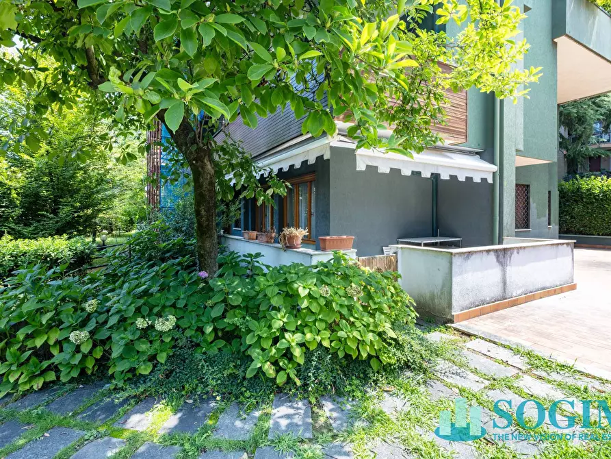 Immagine 29 di Appartamento in vendita  in via Bellini 25 a Monza