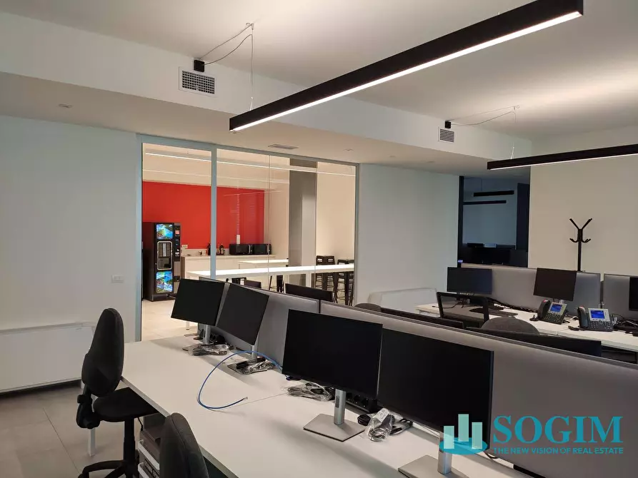 Immagine 5 di Ufficio in affitto  in via carducci 101 a Lissone