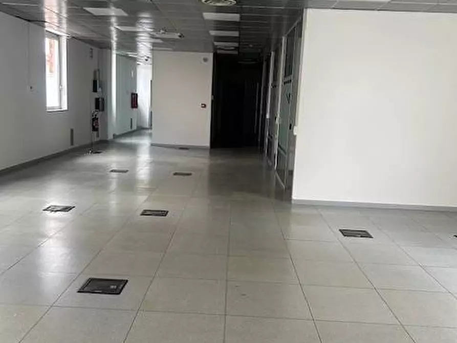 Immagine 17 di Capannone industriale in affitto  in via fantoli a Milano