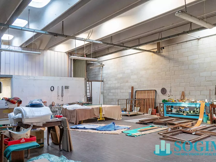 Immagine 4 di Laboratorio in vendita  in Via Giotto a Albese Con Cassano