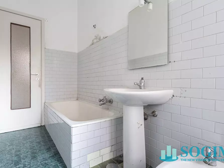 Immagine 28 di Appartamento in vendita  in Via Puricelli Guerra 233 a Sesto San Giovanni