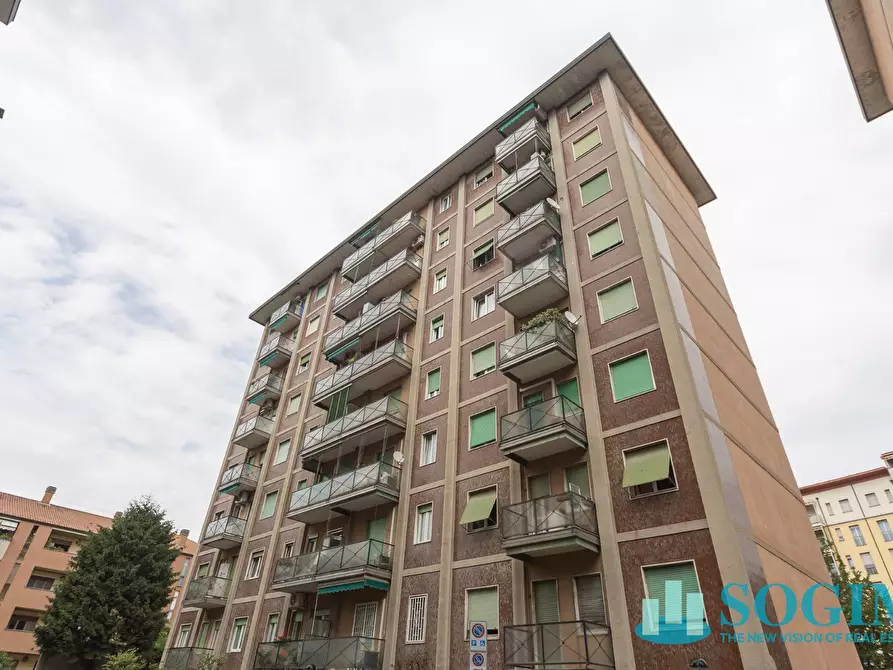 Immagine 33 di Appartamento in vendita  in Via Puricelli Guerra 233 a Sesto San Giovanni