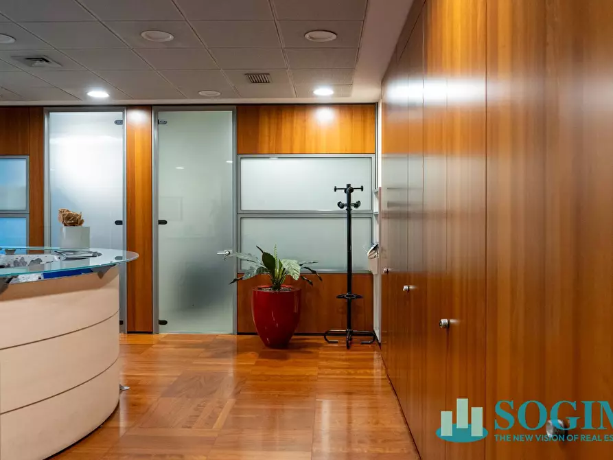 Immagine 34 di Ufficio in vendita  in Via Margherita Viganò De Vizzi 93/95 a Cinisello Balsamo