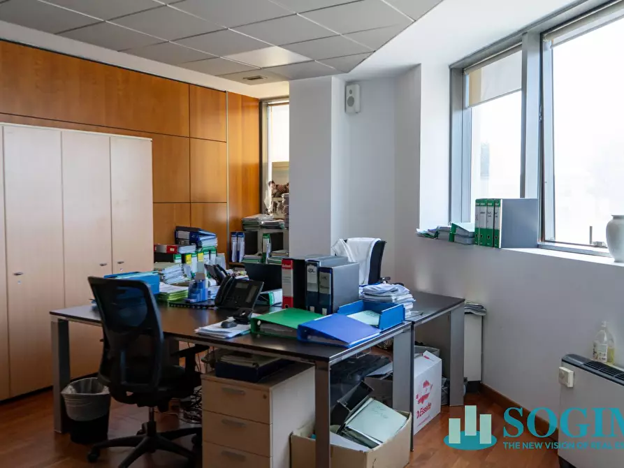 Immagine 42 di Ufficio in vendita  in Via Margherita Viganò De Vizzi 93/95 a Cinisello Balsamo