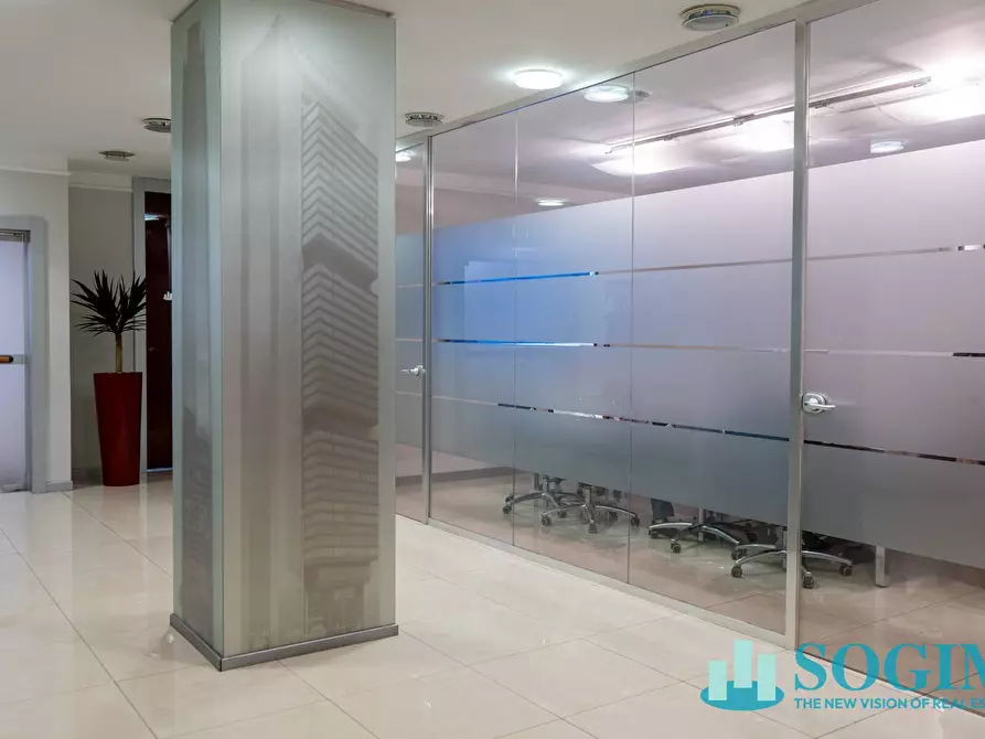 Immagine 6 di Ufficio in vendita  in Via Margherita Viganò De Vizzi 93/95 a Cinisello Balsamo