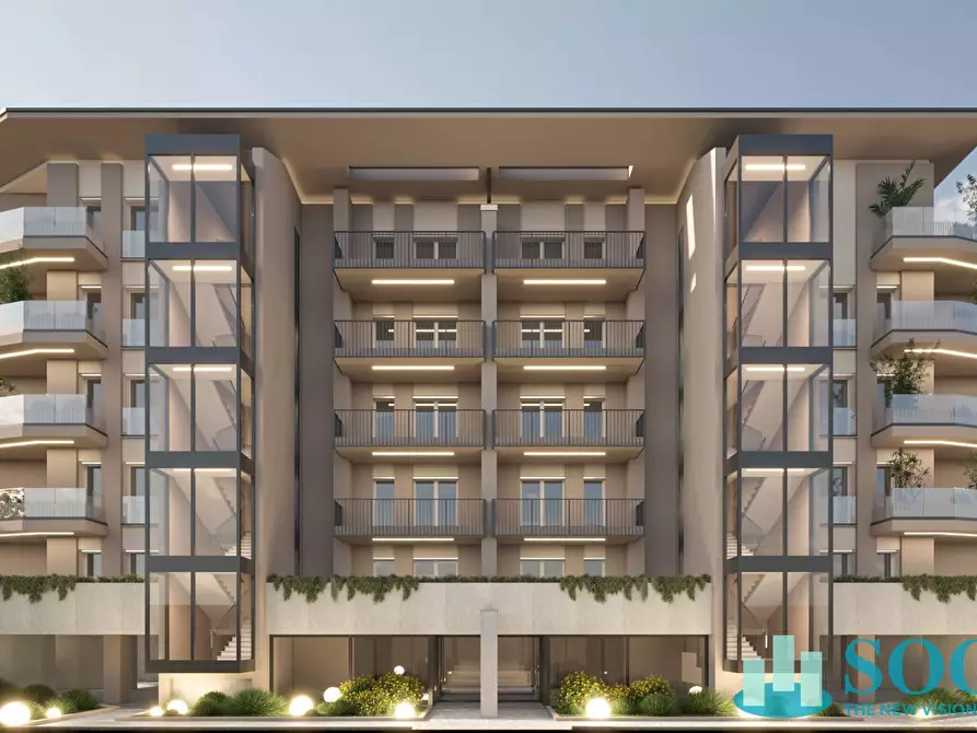 Immagine 2 di Attico in vendita  in via Medici 21 a Monza