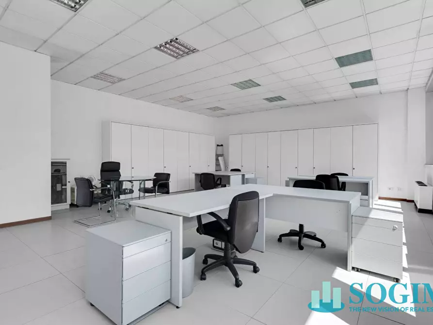 Immagine 6 di Capannone industriale in vendita  in LIBERO BIAGI 5 a Sesto San Giovanni