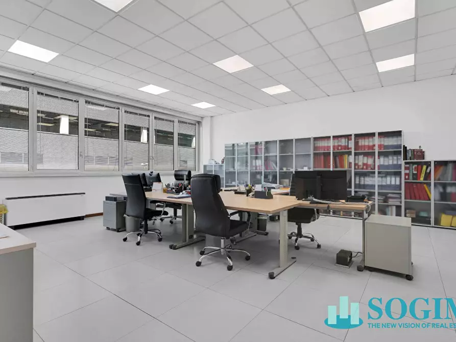 Immagine 13 di Capannone industriale in vendita  in LIBERO BIAGI 5 a Sesto San Giovanni