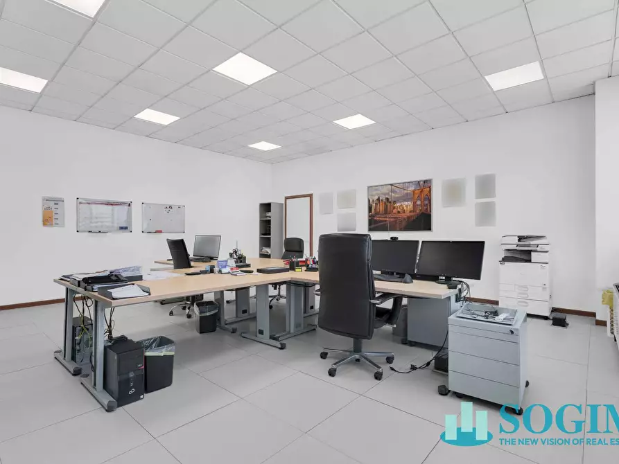 Immagine 15 di Capannone industriale in vendita  in LIBERO BIAGI 5 a Sesto San Giovanni