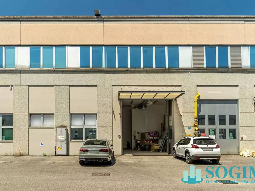 Immagine 24 di Capannone industriale in vendita  in LIBERO BIAGI 5 a Sesto San Giovanni