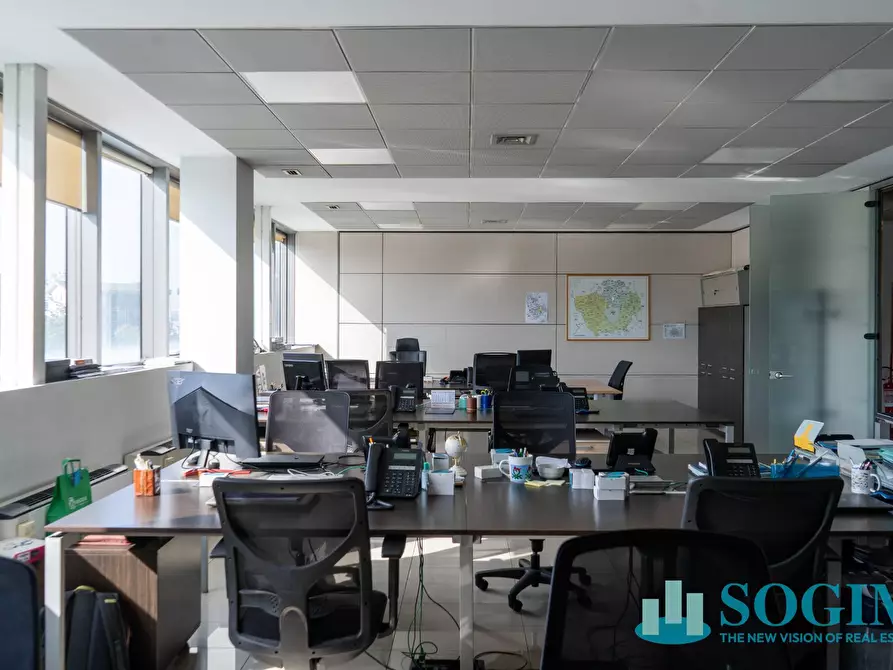 Immagine 5 di Ufficio in affitto  in Via Margherita Viganò De Vizzi 93/95 a Cinisello Balsamo