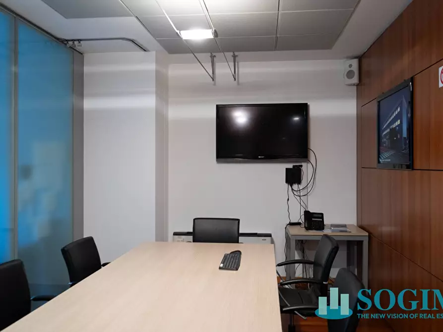 Immagine 19 di Ufficio in affitto  in Via Margherita Viganò De Vizzi 93/95 a Cinisello Balsamo