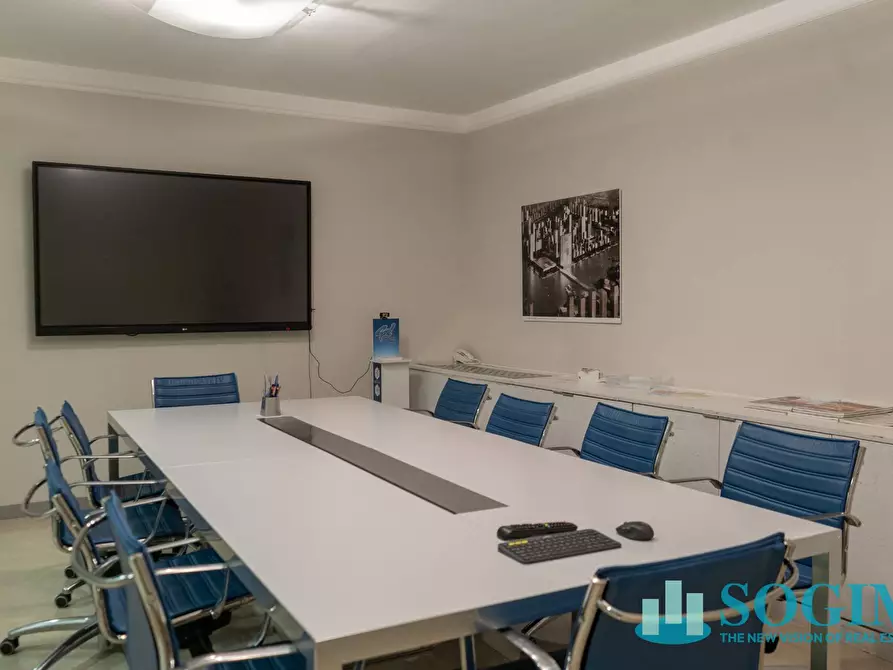 Immagine 23 di Ufficio in affitto  in Via Margherita Viganò De Vizzi 93/95 a Cinisello Balsamo