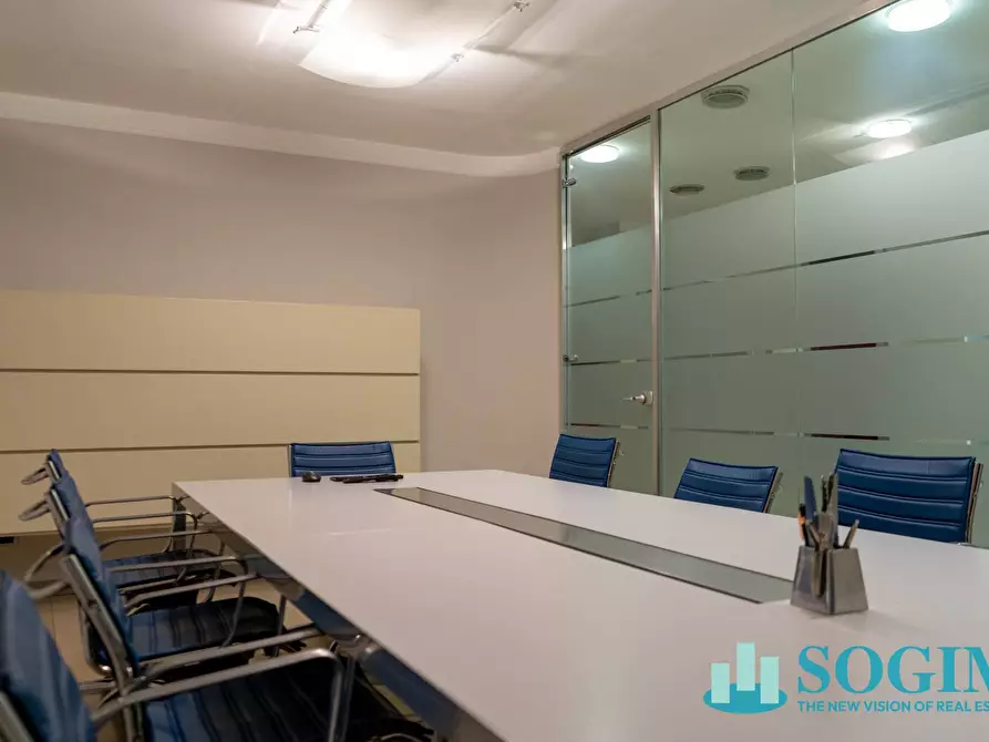 Immagine 26 di Ufficio in affitto  in Via Margherita Viganò De Vizzi 93/95 a Cinisello Balsamo