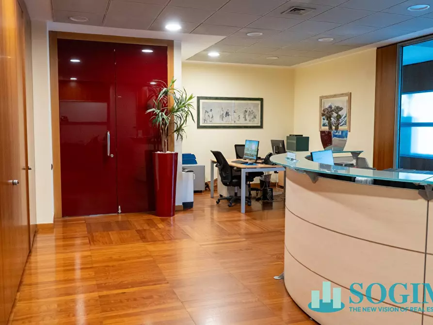 Immagine 33 di Ufficio in affitto  in Via Margherita Viganò De Vizzi 93/95 a Cinisello Balsamo