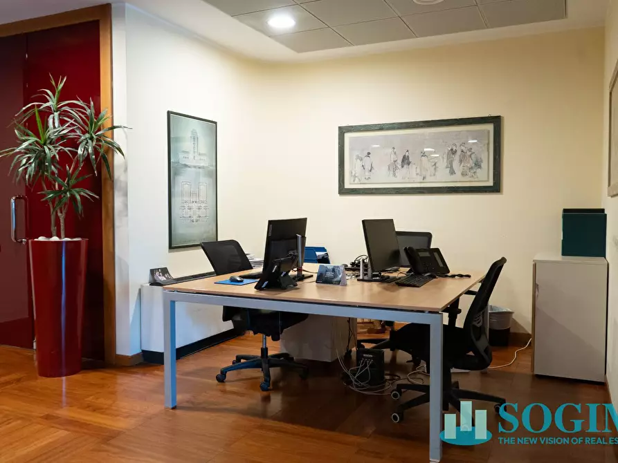 Immagine 38 di Ufficio in affitto  in Via Margherita Viganò De Vizzi 93/95 a Cinisello Balsamo