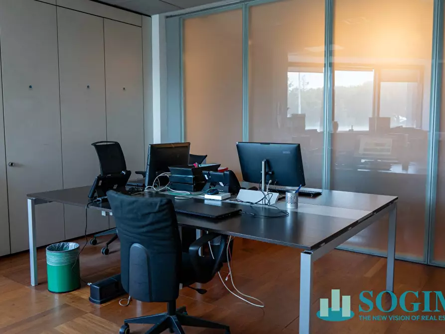 Immagine 41 di Ufficio in affitto  in Via Margherita Viganò De Vizzi 93/95 a Cinisello Balsamo