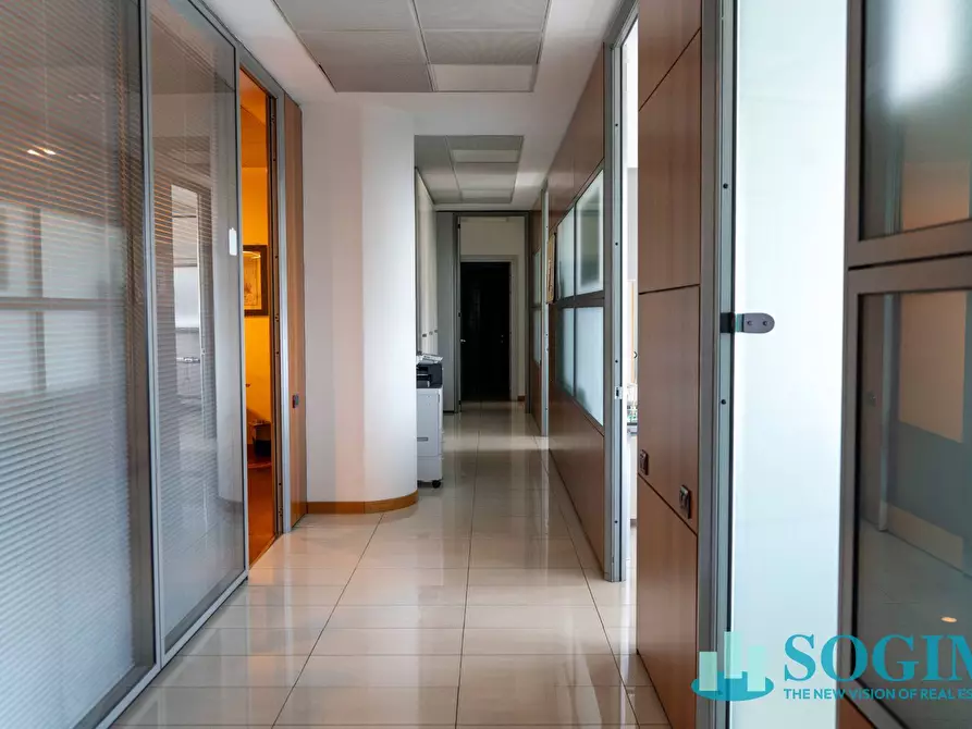 Immagine 43 di Ufficio in affitto  in Via Margherita Viganò De Vizzi 93/95 a Cinisello Balsamo