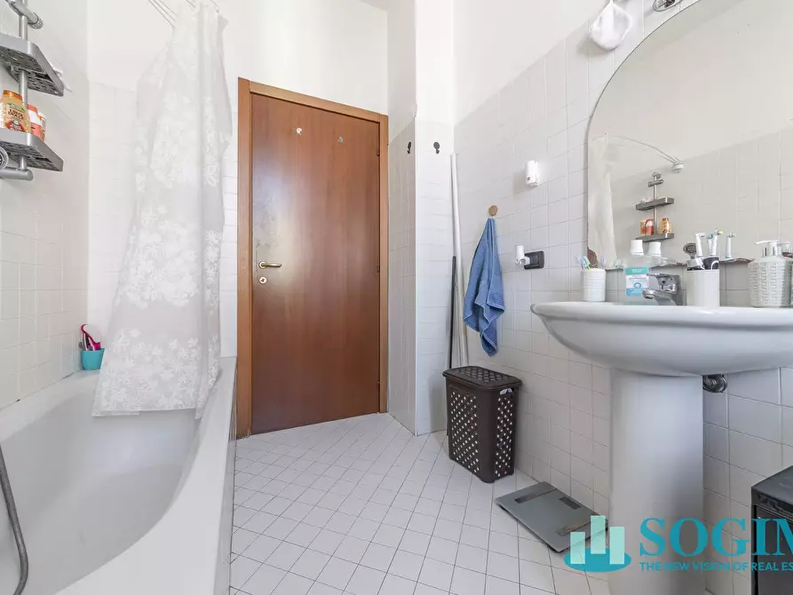 Immagine 12 di Appartamento in vendita  in Via Antonio Carnevali 29 a Milano