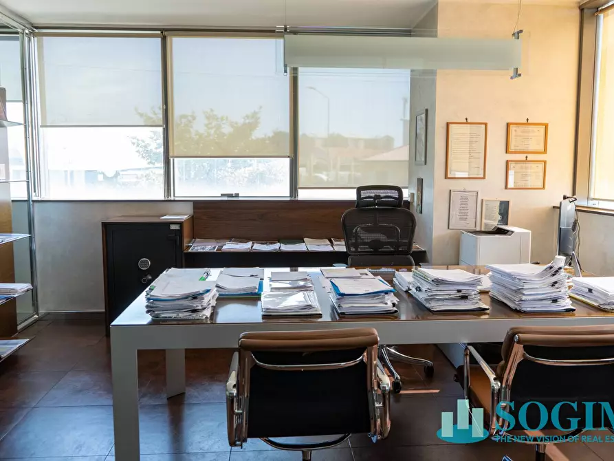 Immagine 22 di Ufficio in affitto  in Via Margherita Viganò De Vizzi 93/95 a Cinisello Balsamo