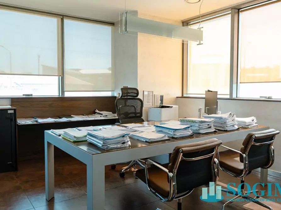 Immagine 7 di Ufficio in affitto  in Via Margherita Viganò De Vizzi 93/95 a Cinisello Balsamo