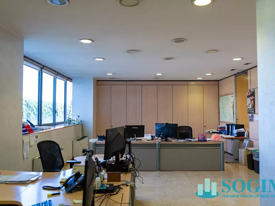 Immagine 53 di Ufficio in affitto  in Via Margherita Viganò De Vizzi 93/95 a Cinisello Balsamo