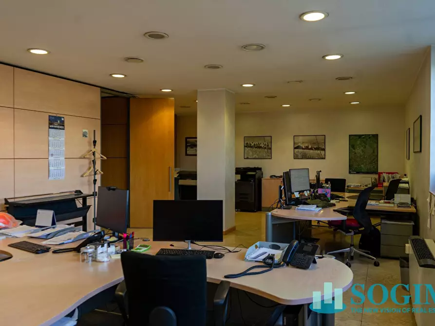 Immagine 58 di Ufficio in affitto  in Via Margherita Viganò De Vizzi 93/95 a Cinisello Balsamo