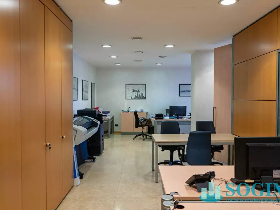 Immagine 63 di Ufficio in affitto  in Via Margherita Viganò De Vizzi 93/95 a Cinisello Balsamo