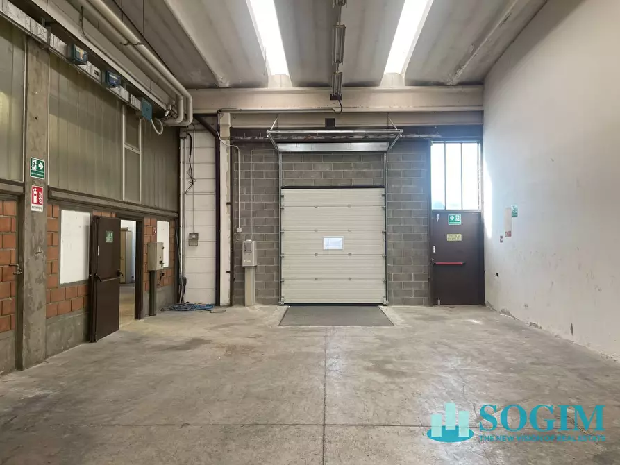 Immagine 3 di Capannone industriale in affitto  in via enrico fermi 7 a Burago Di Molgora