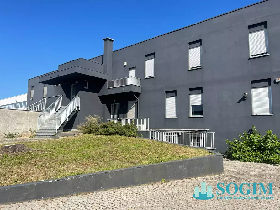 Immagine 1 di Capannone industriale in affitto  in via enrico fermi 7 a Burago Di Molgora