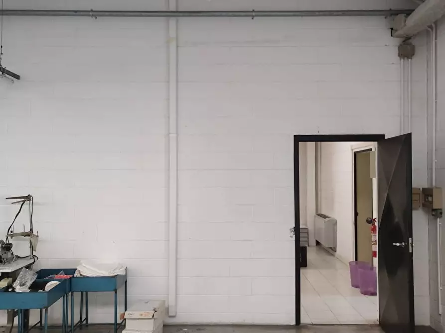 Immagine 22 di Capannone industriale in vendita  in Viale Industria 13 a Bottanuco