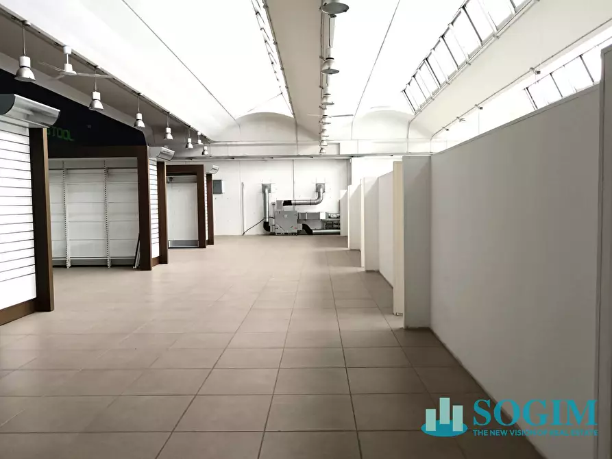 Immagine 25 di Capannone industriale in vendita  in via delle Industrie 20 a Lissone