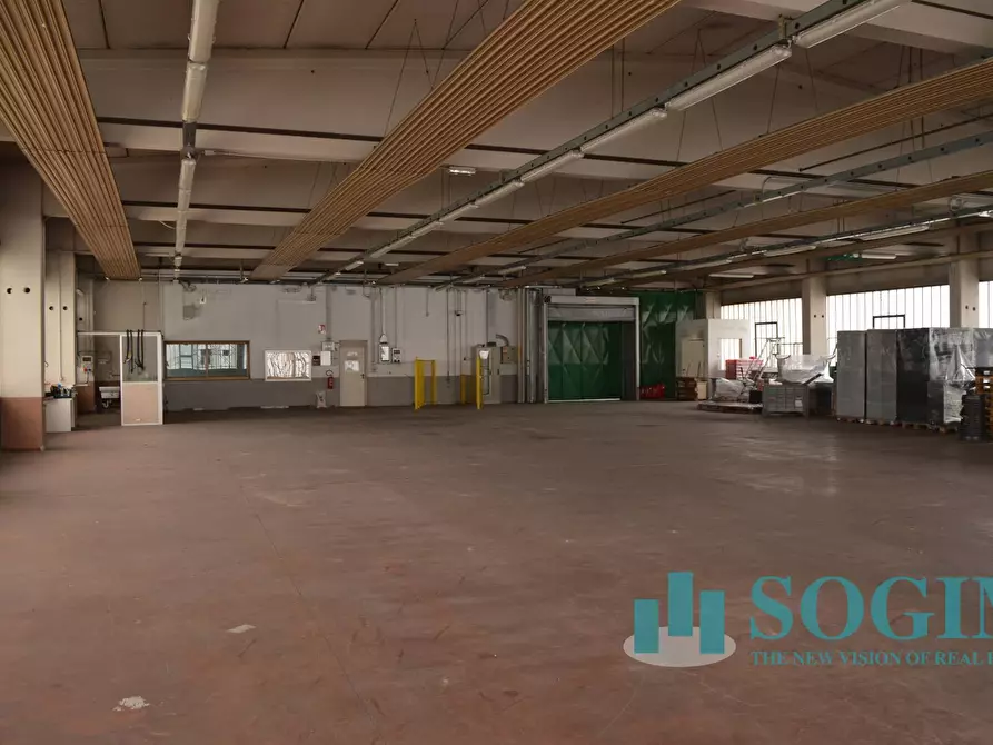 Immagine 25 di Capannone industriale in vendita  in Via Torino 1/3 a Olgiate Comasco