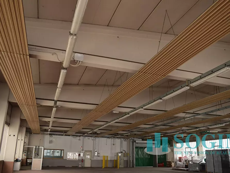 Immagine 28 di Capannone industriale in vendita  in Via Torino 1/3 a Olgiate Comasco