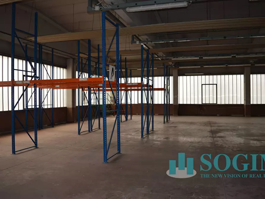 Immagine 34 di Capannone industriale in vendita  in Via Torino 1/3 a Olgiate Comasco