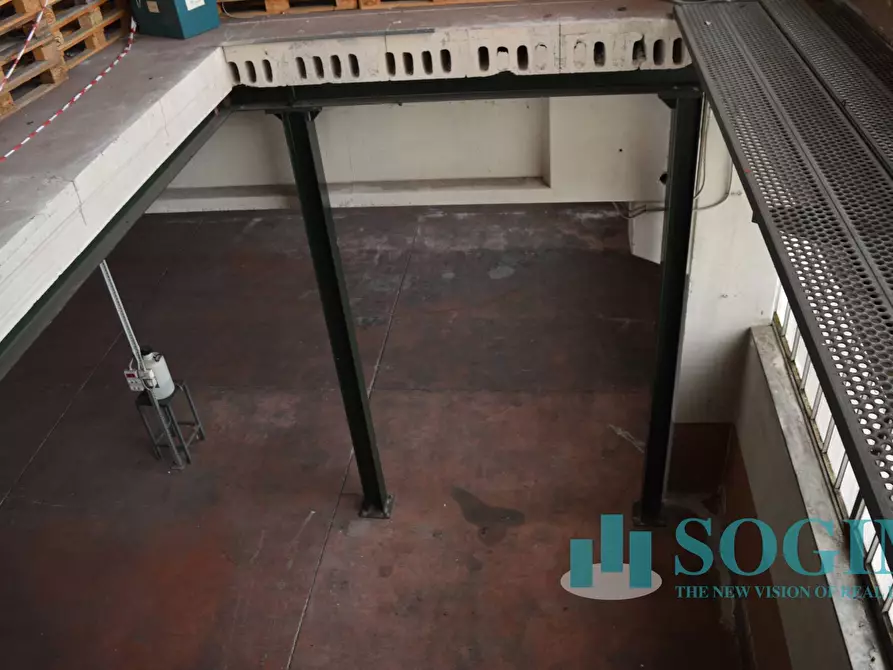 Immagine 35 di Capannone industriale in vendita  in Via Torino 1/3 a Olgiate Comasco