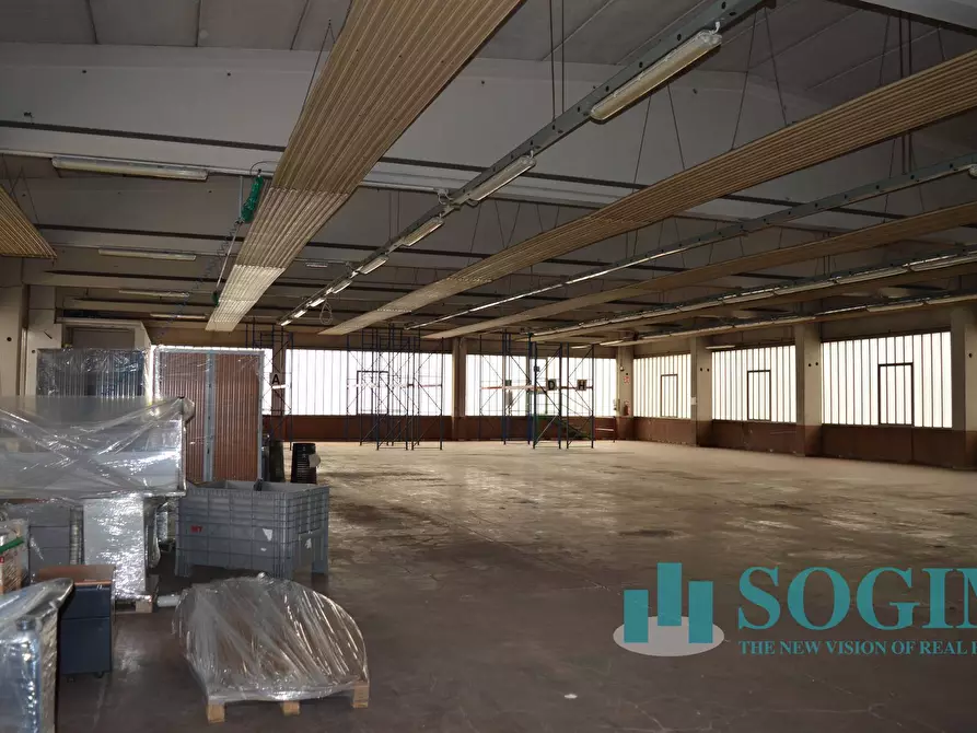 Immagine 39 di Capannone industriale in vendita  in Via Torino 1/3 a Olgiate Comasco