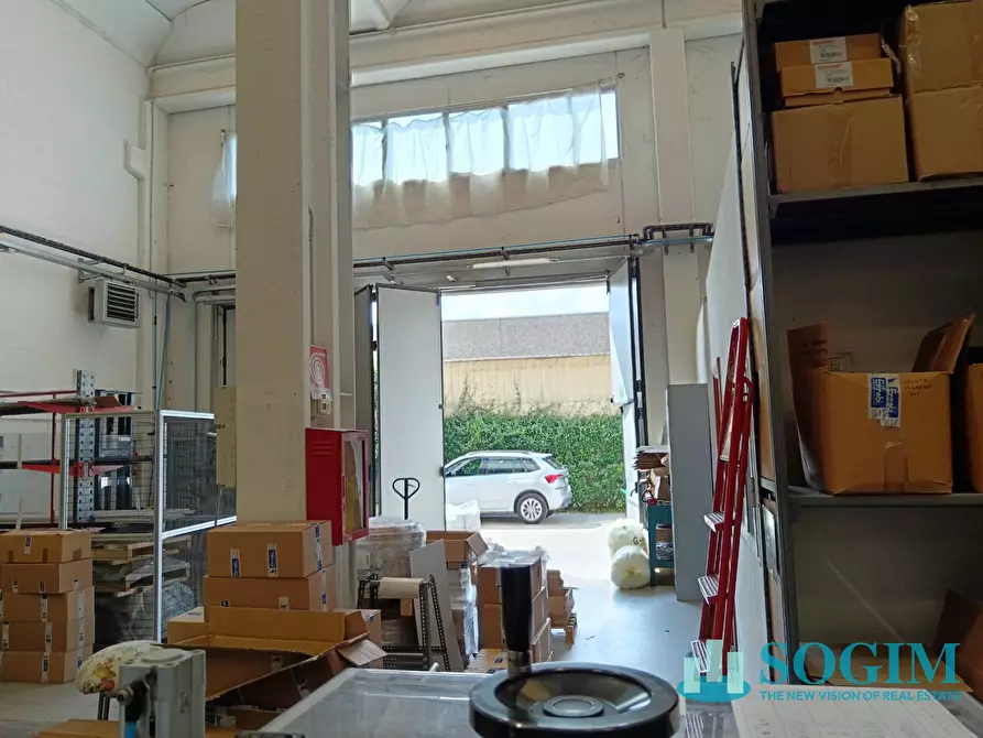 Immagine 13 di Capannone industriale in vendita  in via Caravaggio 28 a Desio