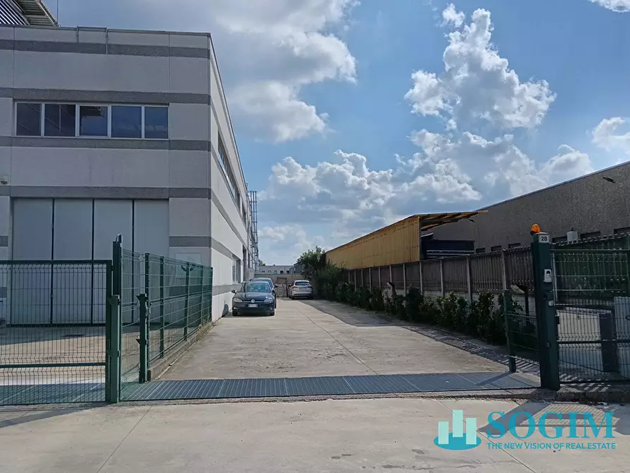 Immagine 10 di Capannone industriale in vendita  in via Caravaggio 28 a Desio